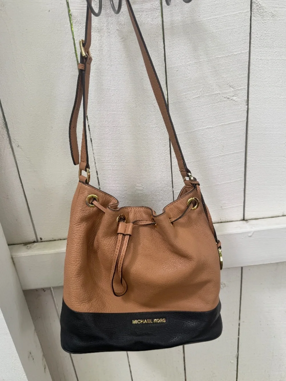 Michael Kors Jules Suntan Black Leather Drawstring Bag